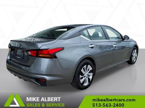 Used 2023 Nissan Altima 2.5 S FWD image 7