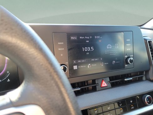 Certified 2024 Kia Sportage LX FWD image 18