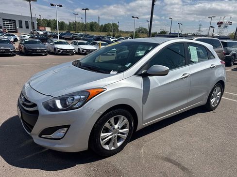 Used 2013 Hyundai Elantra GT FWD image 3