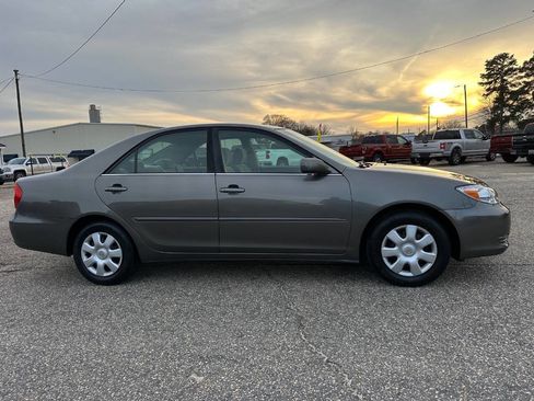 Used 2002 Toyota Camry LE image 18
