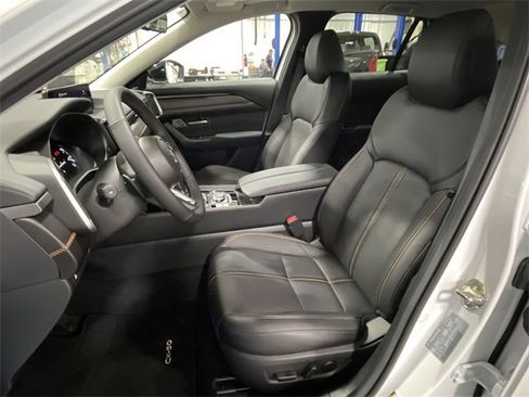 New 2025 MAZDA CX-50 AWD 2.5 Turbo w/ Weather Package image 17