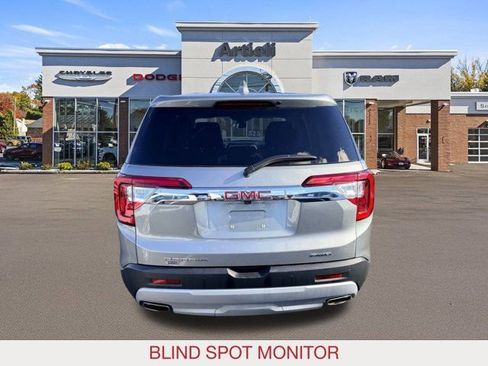 Used 2023 GMC Acadia SLE image 6