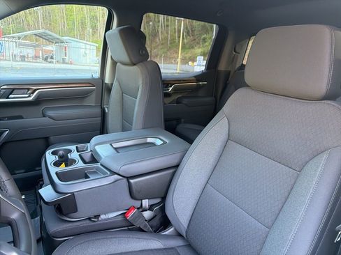 New 2026 Chevrolet Silverado 1500 LT image 9