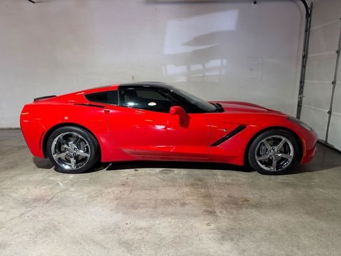 Used 2015 Chevrolet Corvette Stingray Coupe w/ 3LT Preferred Equipment Group RWD image 5