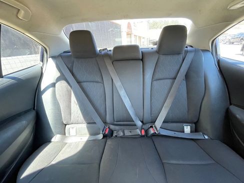 Used 2020 Toyota Corolla LE image 45