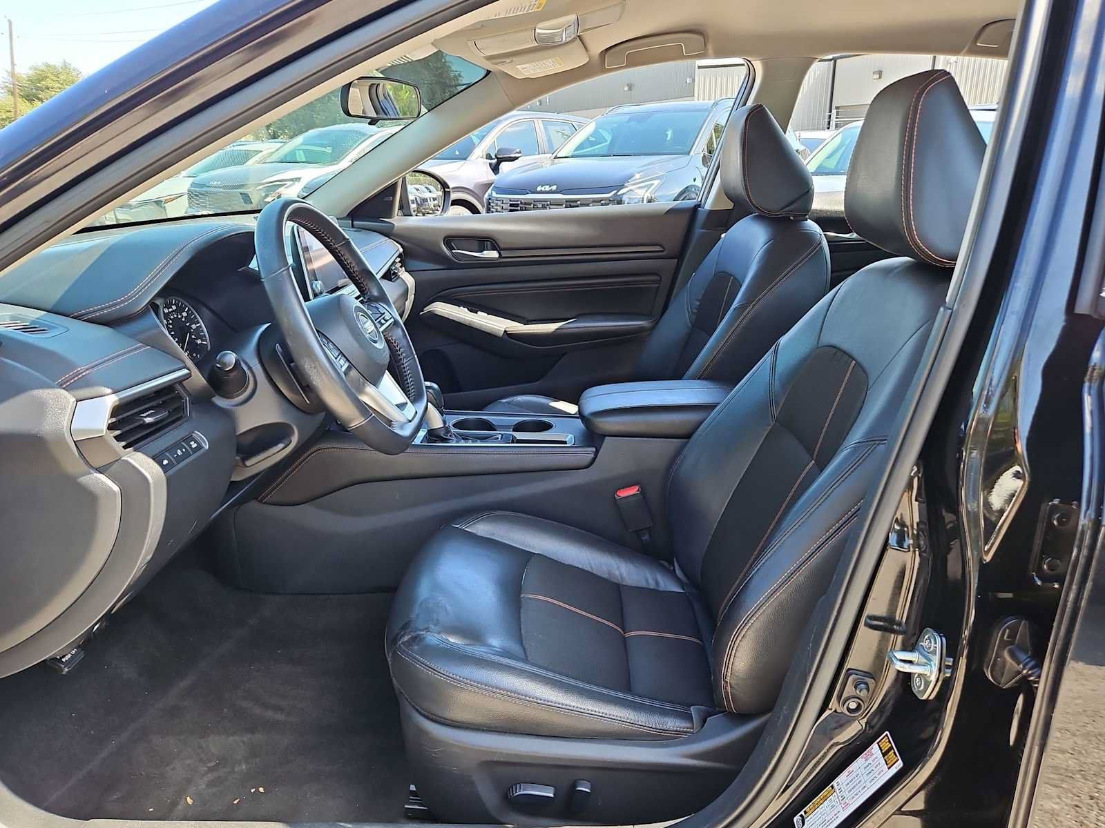 Used 2022 Nissan Altima 2.5 SR FWD image 16