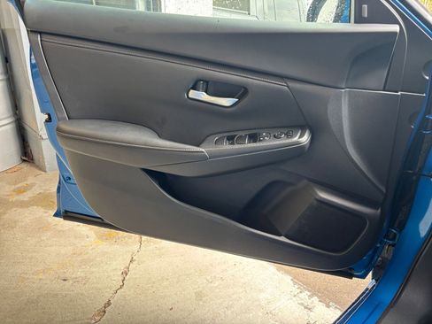 Used 2025 Nissan Sentra SV image 18