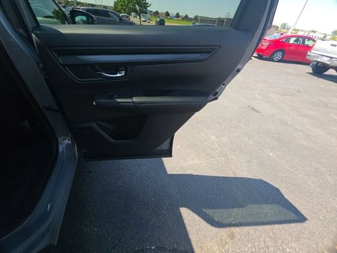 Used 2025 Honda CR-V LX image 28
