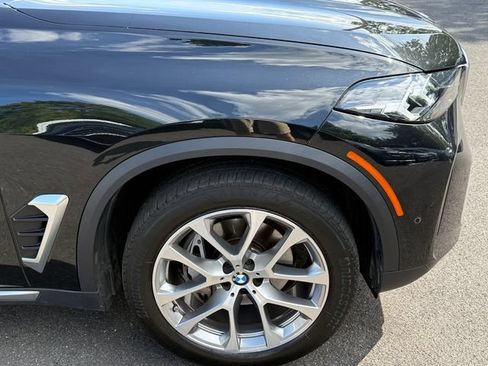 Certified 2024 BMW X5 xDrive40i w/ Parking Assistance Package AWD/4WD image 9