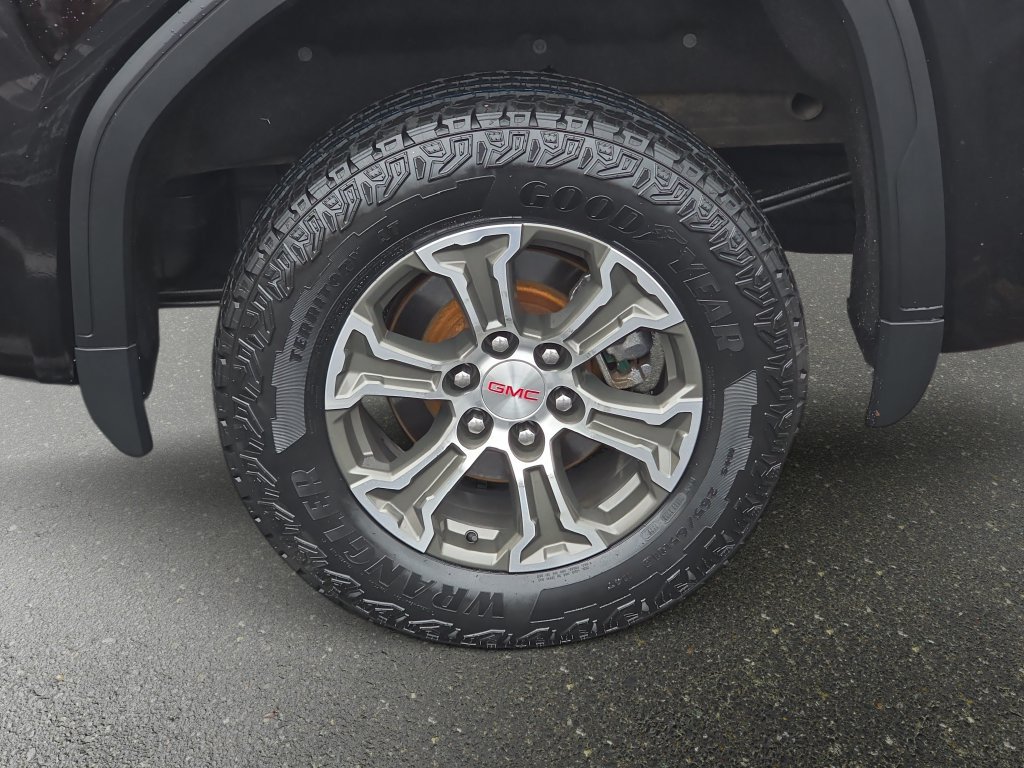 Used 2019 GMC Sierra 1500 SLT w/ SLT Convenience Package AWD/4WD image 34