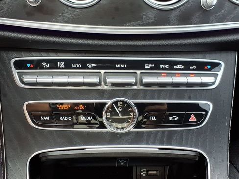 Used 2020 Mercedes-Benz E 350 4MATIC Sedan image 17