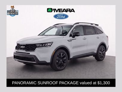 Used 2023 Kia Sorento S w/ Panoramic Sunroof Package