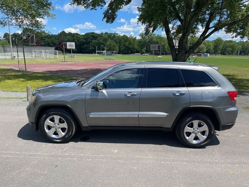 Used 2012 Jeep Grand Cherokee Limited AWD/4WD image 26