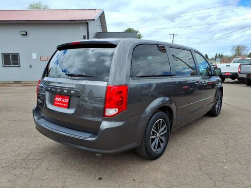 Used 2015 Dodge Grand Caravan SE w/ Quick Order Package 29E SE FWD image 6