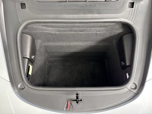 Certified 2017 Porsche 911 Carrera 4 AWD/4WD image 21
