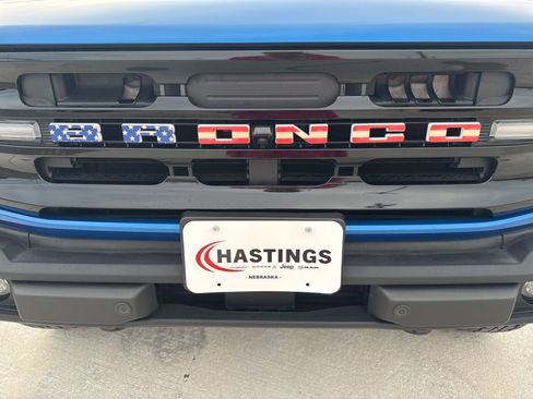 Used 2022 Ford Bronco Outer Banks image 10