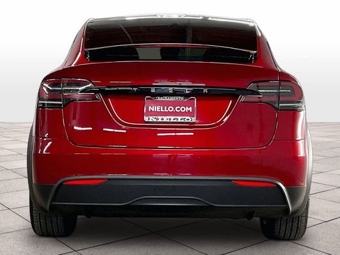 Used 2023 Tesla Model X image 7