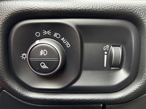 Used 2022 RAM 1500 Rebel image 18