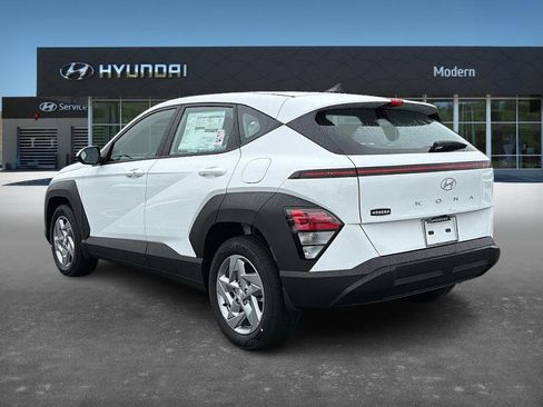 New 2026 Hyundai Kona SE image 4