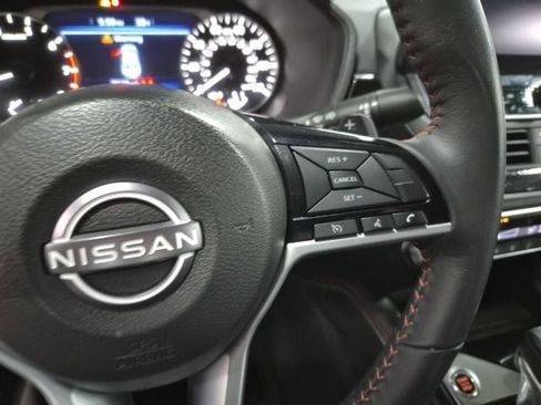 Used 2025 Nissan Altima 2.5 SR w/ SR Premium Package image 21