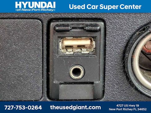 Used 2017 Toyota RAV4 XLE FWD image 24