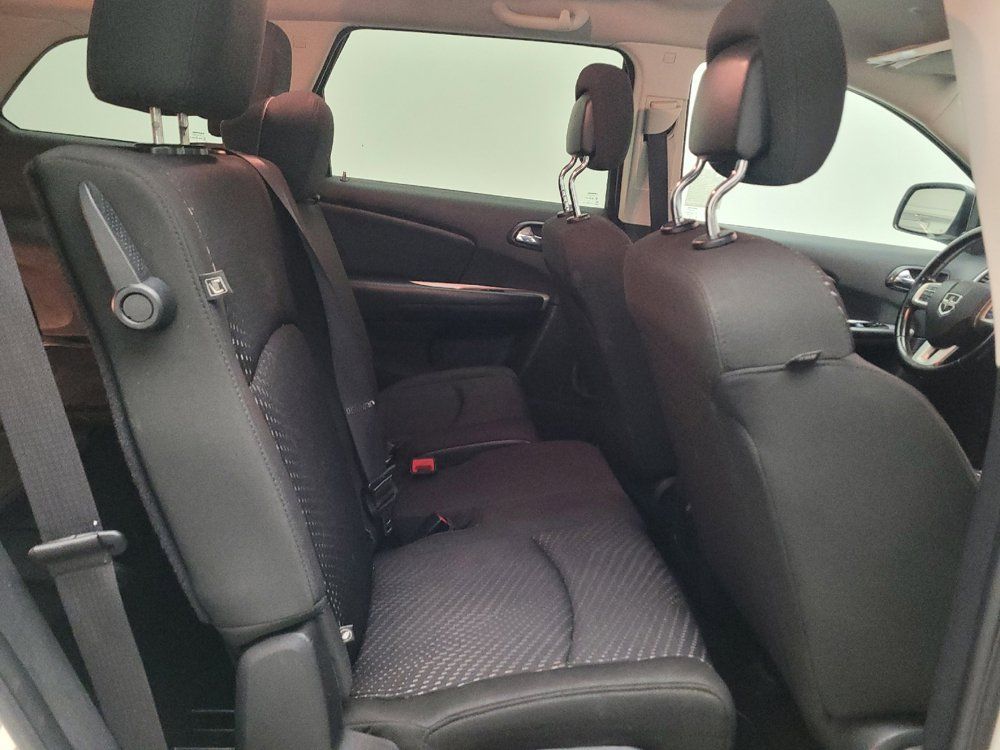 Used 2019 Dodge Journey SE w/ Connectivity Group FWD image 19