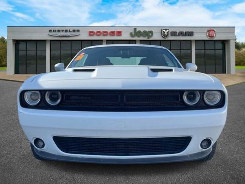 Used 2023 Dodge Challenger SXT w/ Blacktop Package image 8