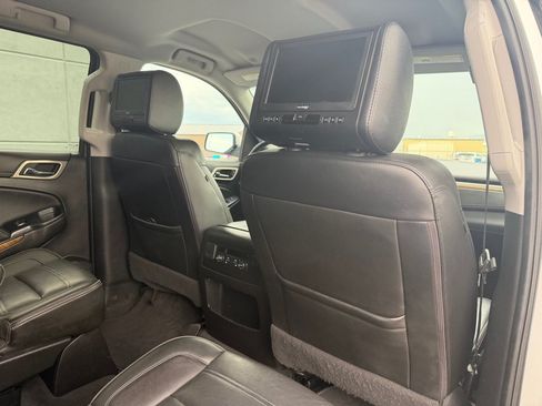 Used 2020 GMC Yukon XL Denali AWD/4WD image 25