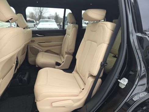 New 2026 Jeep Grand Cherokee L Limited image 29