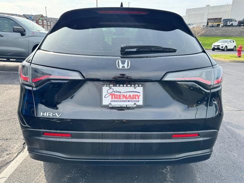 Used 2025 Honda HR-V LX image 4