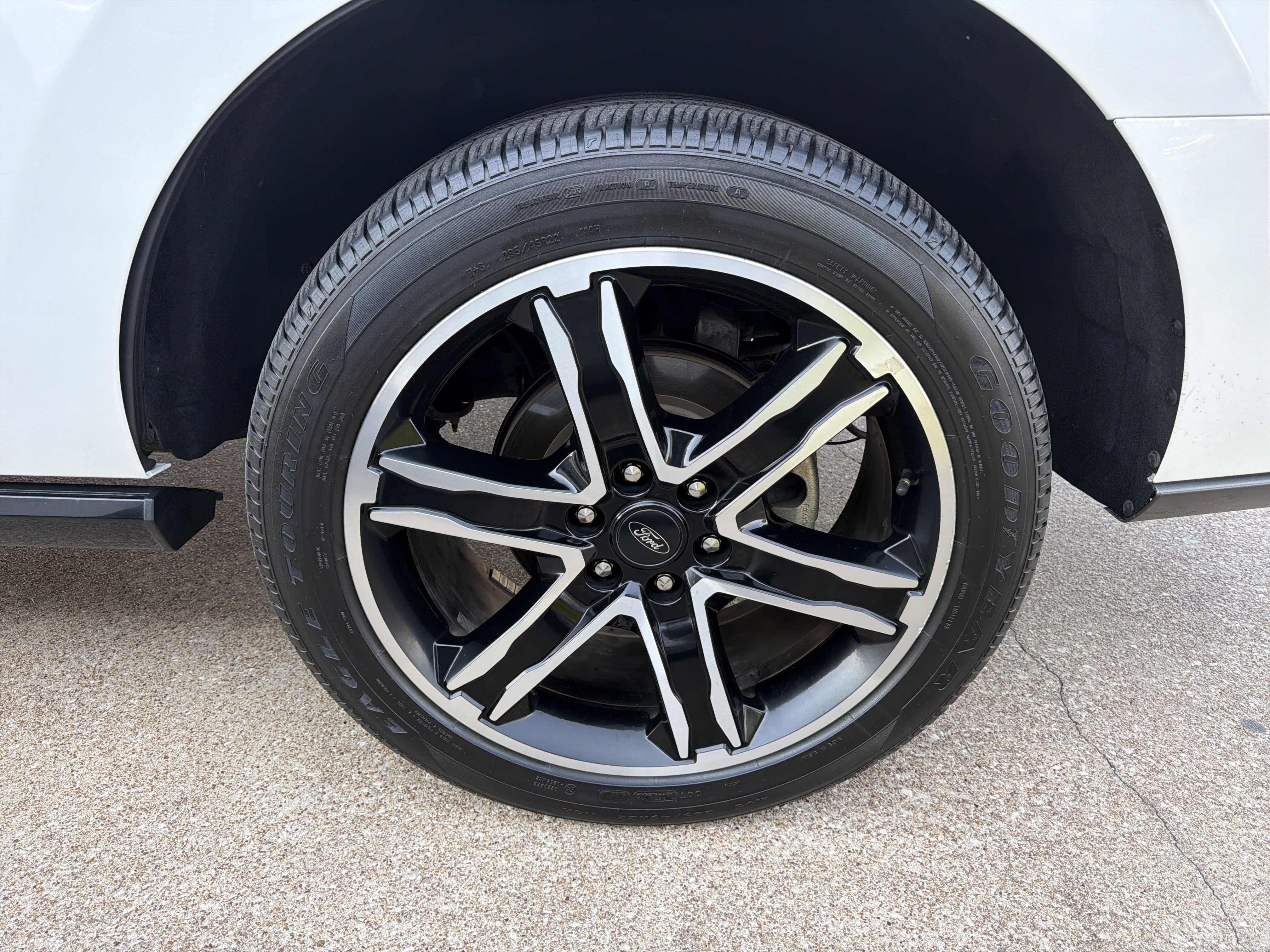 Used 2021 Ford Expedition Limited RWD image 31