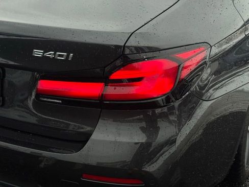 Used 2023 BMW 540i xDrive w/ Premium Package image 10