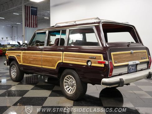 Used 1989 Jeep Grand Wagoneer image 9