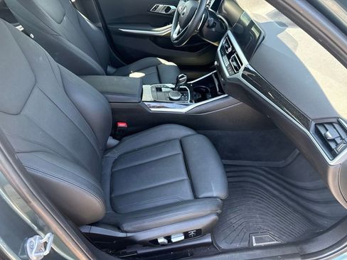 Used 2021 BMW 330i xDrive Sedan w/ Premium Package AWD/4WD image 17