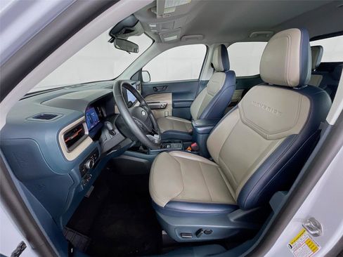 Used 2025 Ford Maverick Lariat w/ 4K Tow Package AWD/4WD image 25