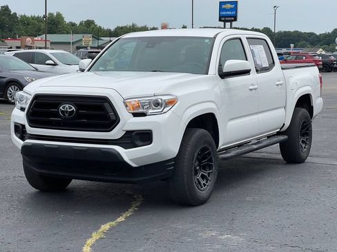 Used 2023 Toyota Tacoma SR AWD/4WD image 39