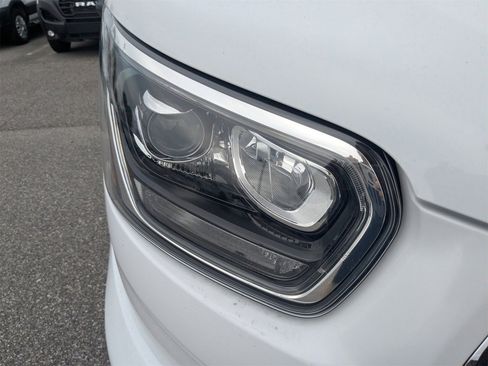 Used 2023 Ford Transit 350 XLT image 10