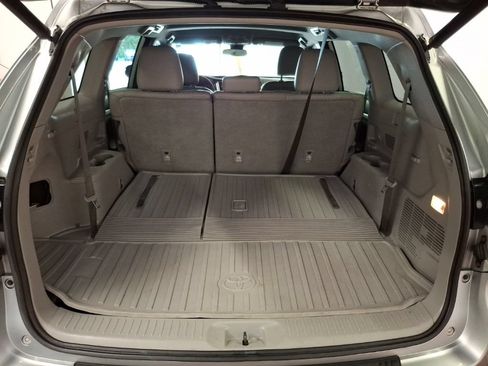 Used 2018 Toyota Highlander Plus AWD/4WD image 14