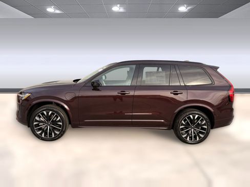 New 2026 Volvo XC90 T8 Ultra w/ Protection Package AWD/4WD image 2