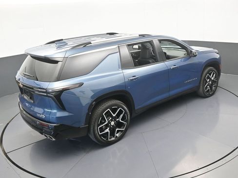 Used 2025 Chevrolet Traverse High Country FWD image 63