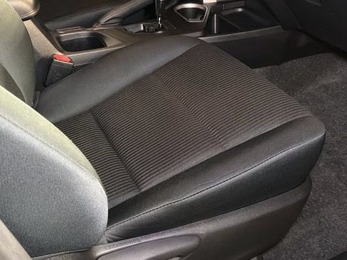 Used 2016 Toyota RAV4 LE AWD/4WD image 11