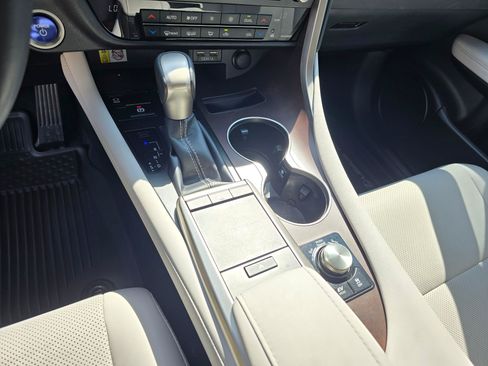 Used 2022 Lexus RX 450h AWD w/ Premium Package image 22