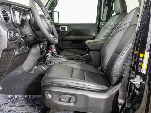 New 2026 Jeep Gladiator Sport AWD/4WD image 22