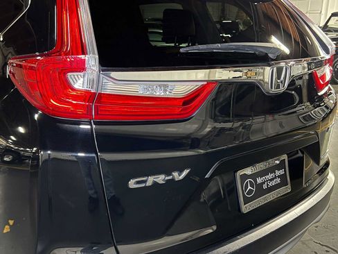 Used 2017 Honda CR-V Touring image 14