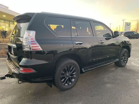 Used 2021 Lexus GX 460 Premium image 3