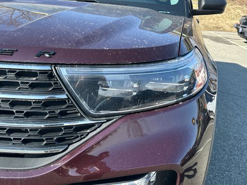 Used 2023 Ford Explorer XLT w/ Equipment Group 202A image 7