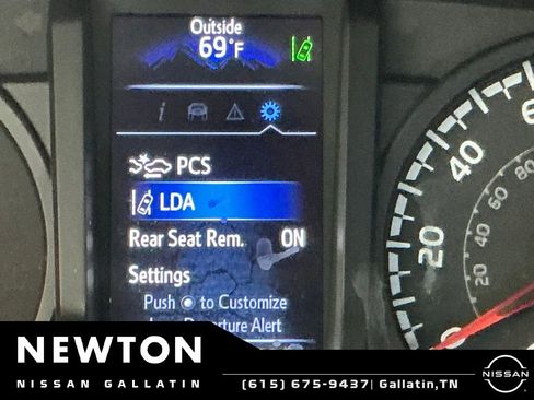Used 2023 Toyota Tacoma 4x4 Double Cab image 37