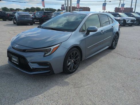 Used 2024 Toyota Corolla SE FWD image 4