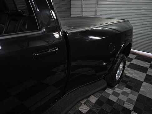 Used 2020 RAM 3500 Laramie image 10