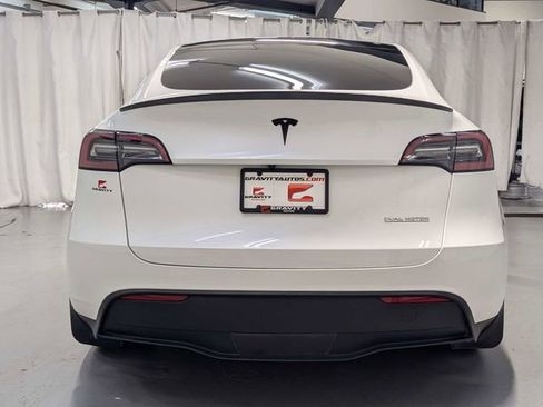 Used 2023 Tesla Model Y Performance AWD/4WD image 25